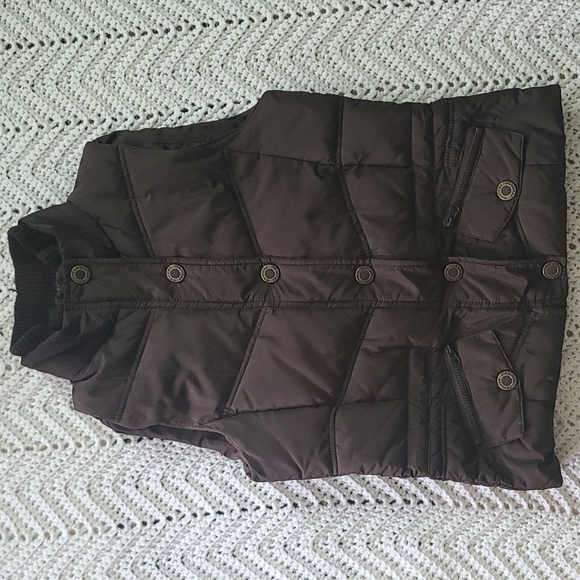 Brown sleeveless puffer vest medium - Picture 1 of 9
